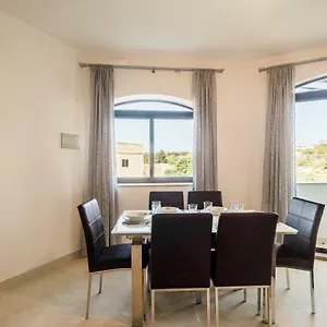 Landmark Apartament